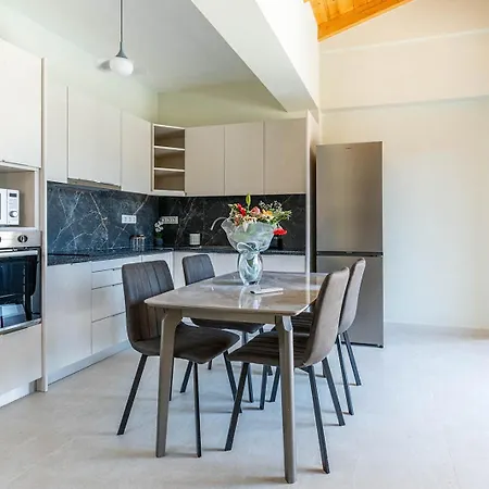 Tsoutsis Villa *