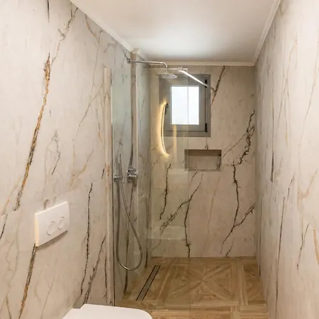 Tsoutsis Villa *
